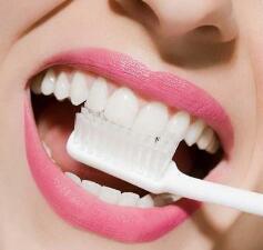 7个小方法，让你的牙齿健康美白