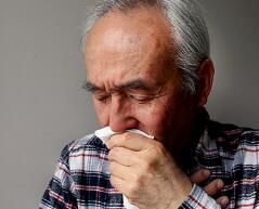 老年人肺气肿的症状有哪些
