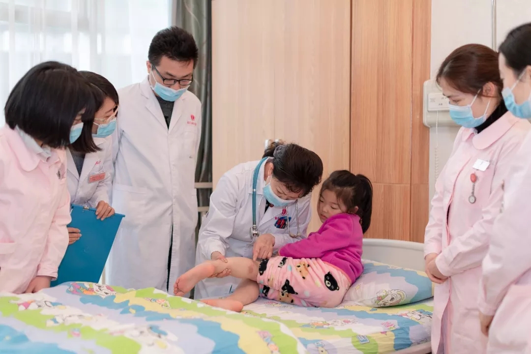 重庆五洲妇儿医院“2019医师节庆祝大会”隆重举办