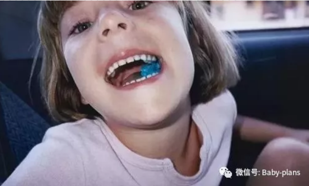 儿童的毁牙坏习惯，家长你知道几个？
