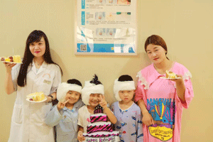 民生耳鼻喉医院病房里的生日PARTY：我们医病，更医心！