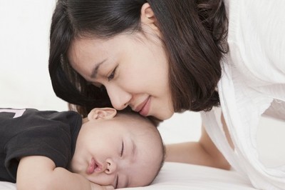 新生儿的生理特点及护理方法，宝爸宝妈要了解!