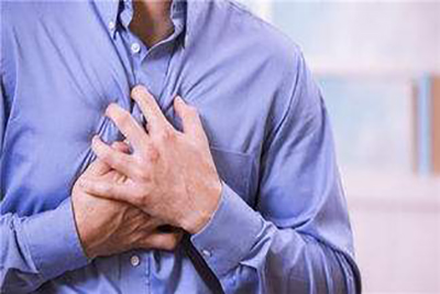 心绞痛有哪些典型的发病症状？