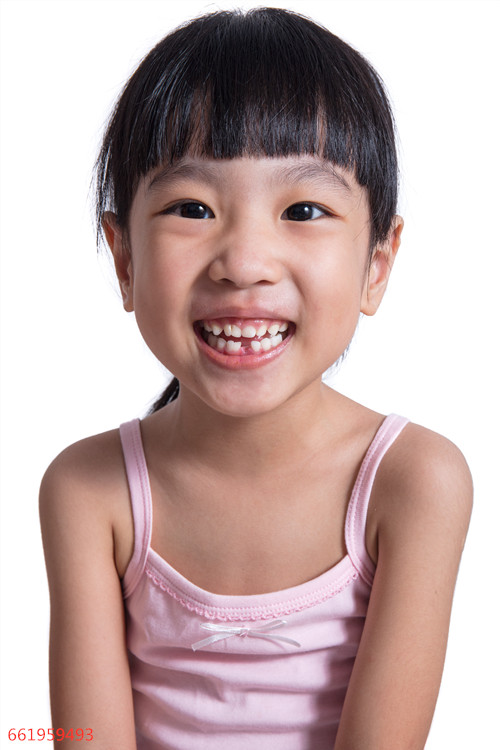 孩子牙齿不健康，很可能是腺状体肥大惹的祸