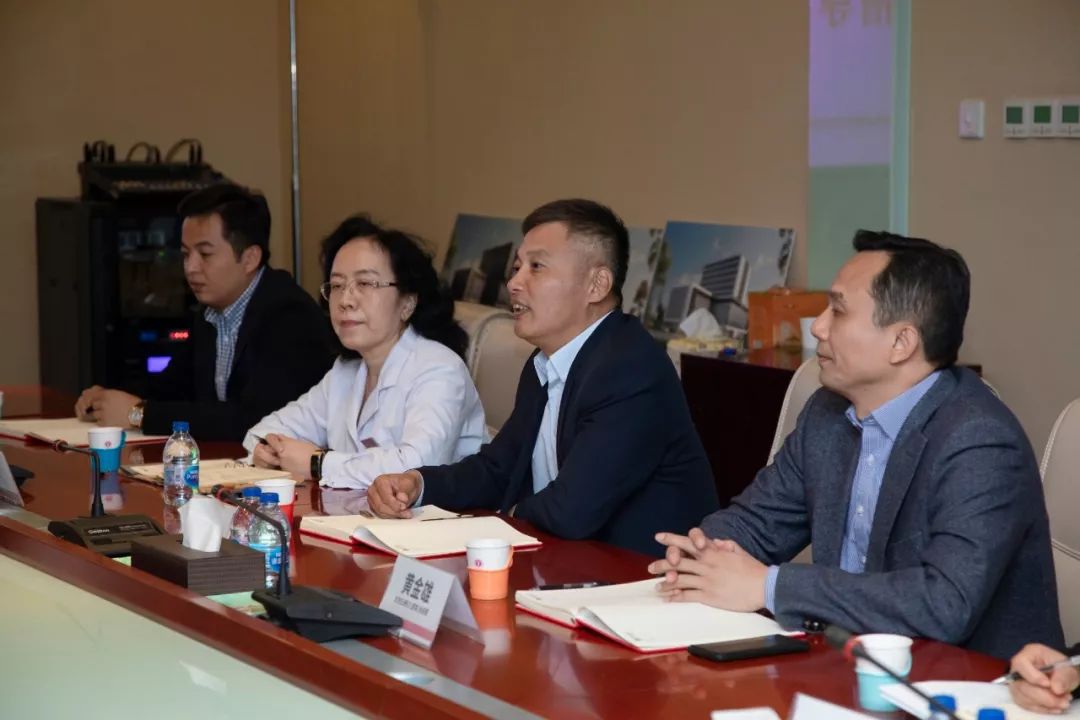 朝阳区委常委、副区长李长萍到北京五洲妇儿医院调研指导工作 