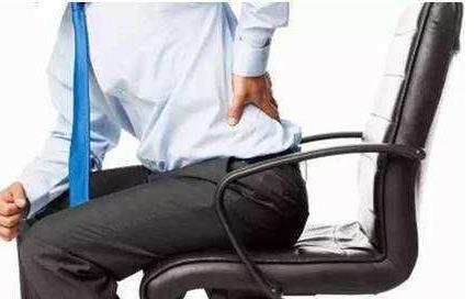 骨科医生提醒：久坐不动“较”伤腰，多做3动作，腰好身体棒