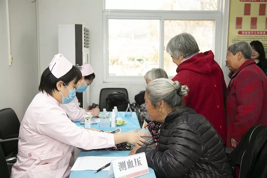 北京五洲妇儿医院医疗队三进桑峪村，全力助推脱贫攻坚 