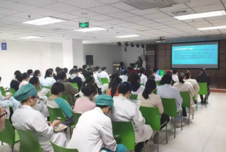 北京京都儿童医院组织开展“垃圾分类”的学习活动