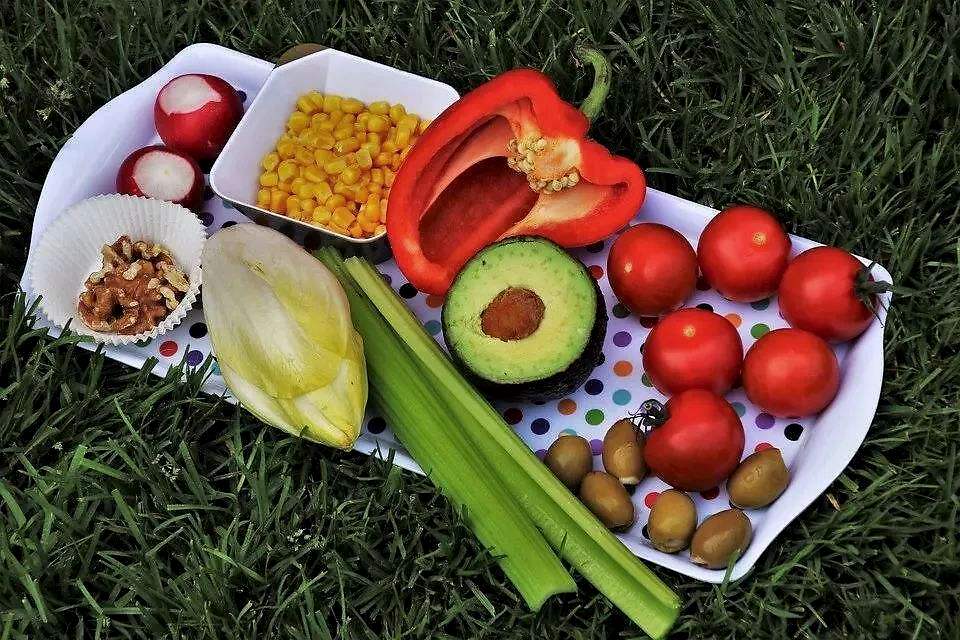 甲状腺结节吃什么食物好？得了甲状腺结节就需要远离碘吗？