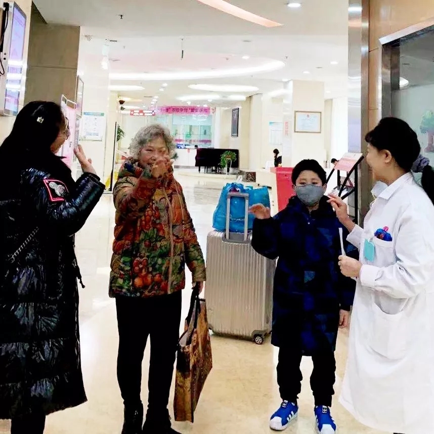 重庆五洲妇儿医院儿科“儿童肾病之家”开展互动座谈会