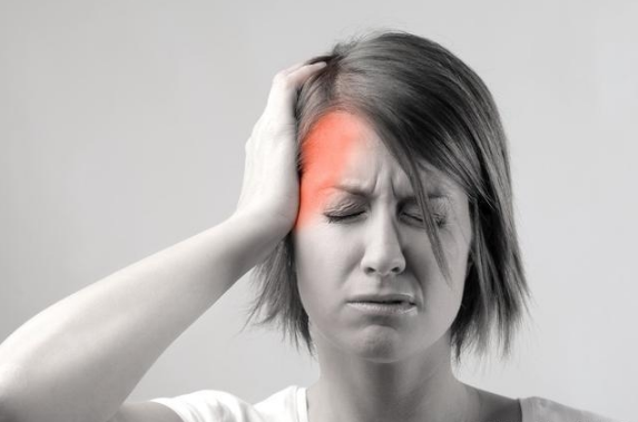 为什么颈椎疼痛会引起头疼等症状？怎么办？看完你就明白了！