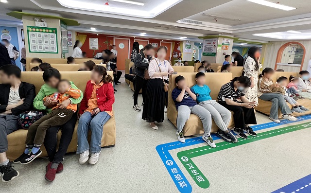 【会诊日】贾军朴教授在合肥天使儿童医院联合会诊，助力儿童健康成长！