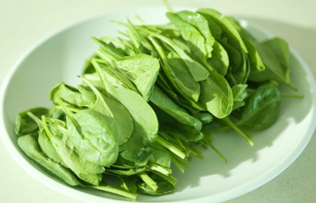 肾的绿色救星：中医视角下菠菜的补肾不传之秘