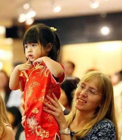 去美国生孩子需要有多少资产_去美国生小孩要多少钱_去美国生小孩的好处