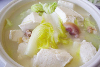 南昌白癜风医院排行榜总榜发布，适合白癜风患者吃的食物是什么？