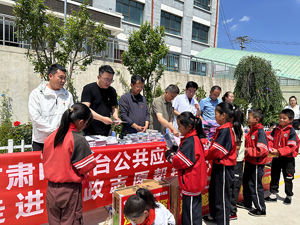 ＂追光不止，向阳而行＂行走在公益路上的兰州陇大医院