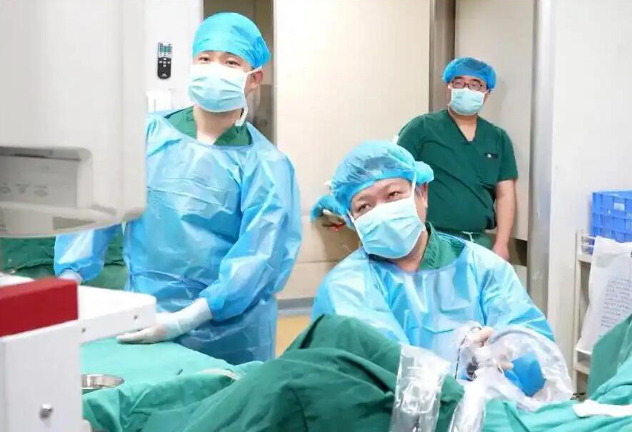 保山前列腺增生诊疗：瑞梦热蒸汽消融术，微痛感、无出血、无烦恼