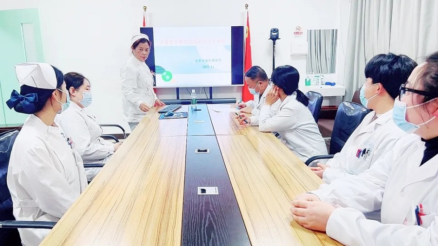 筑牢醫(yī)療靠譜防線丨我院開展多重耐藥菌感染與控制培訓